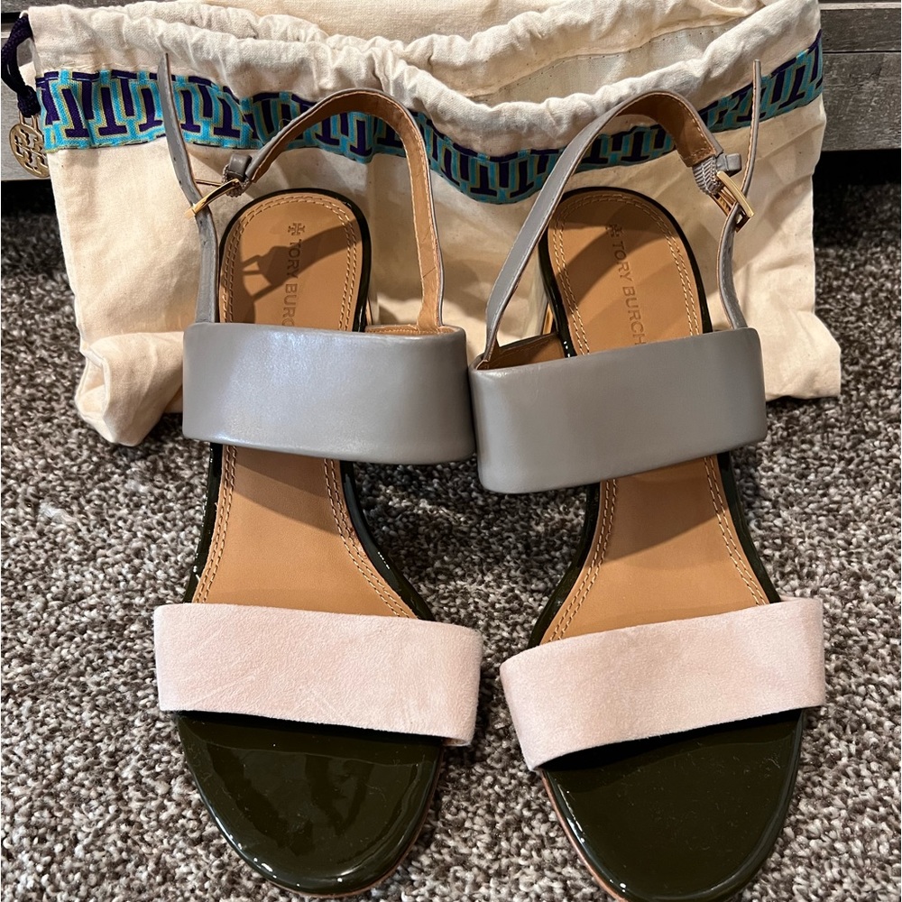 Brand new Tory Burch sandals! Never worn!